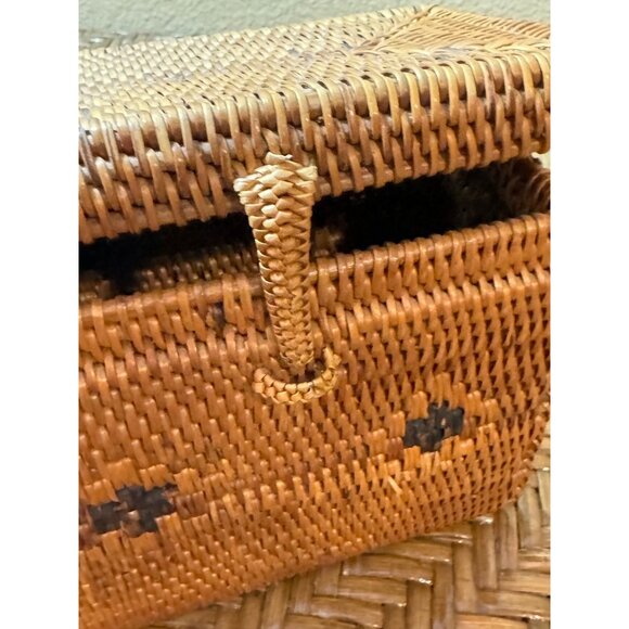 Vintage Rectangular Woven Rattan Basket With Lid & Black Accents - Picture 10 of 13